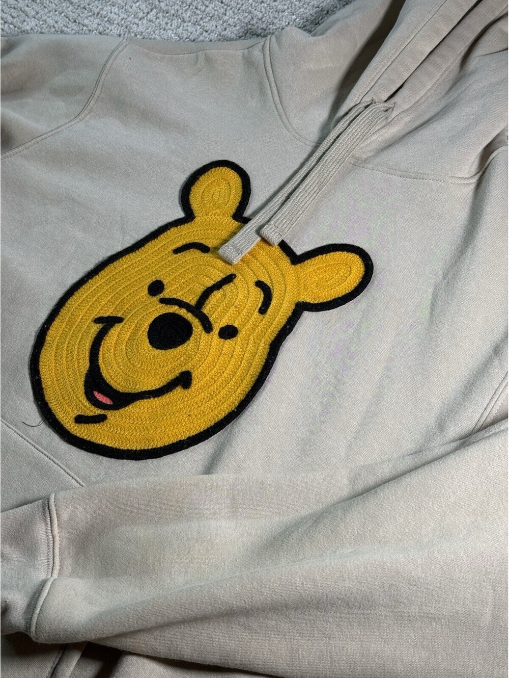 Disney Winnie the Pooh Pullover Sand Sweatshirt Hoodie Size Medium